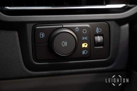 Ford Transit Custom 2.5 320 PHEV 232ps Auto Double Cab L1 - N5626