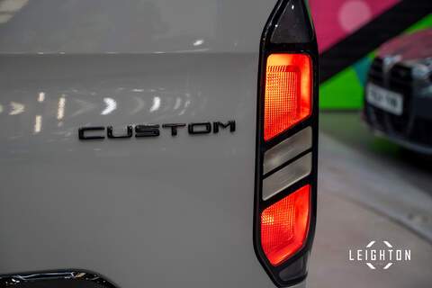 Ford Transit Custom 2.5 320 PHEV 232ps Auto Double Cab L1 - N5629