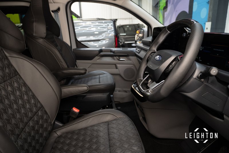 Ford Transit Custom 2.5 320 PHEV 232ps Auto Double Cab L1 - N5629