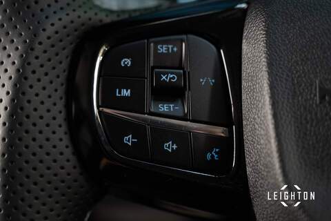 Ford Transit Custom 2.5 320 PHEV 232ps Auto Double Cab L1 - N5629