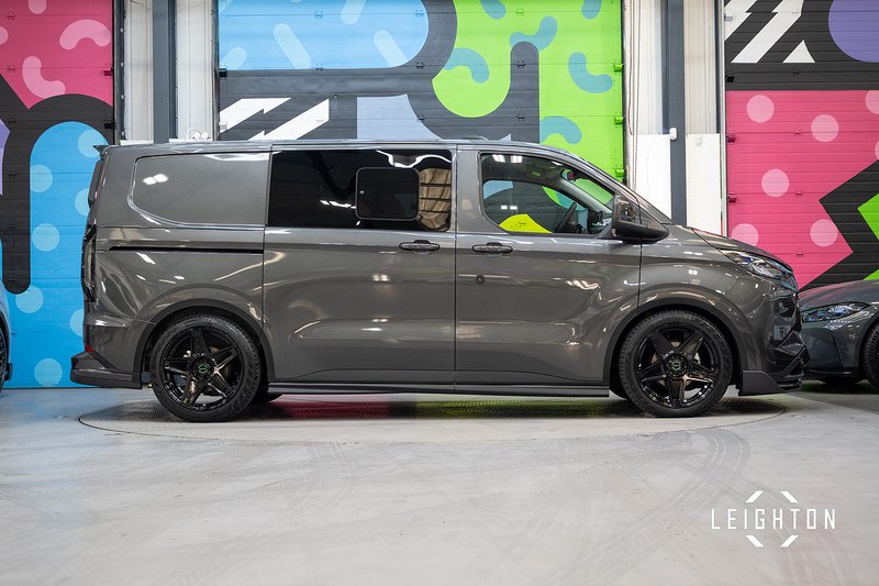 Ford Transit Custom 2.5 320 PHEV 232ps Auto Double Cab L1 - N5630