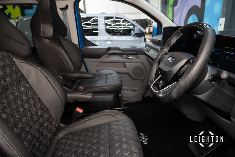 Ford Transit Custom 2.5 320 PHEV 232ps Auto Double Cab L1 - N5645