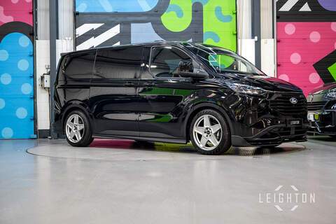 Ford Transit Custom 2.5 320 232ps Auto PHEV Double Cab L1