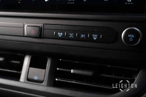 Ford Transit Custom 2.5 320 PHEV 232ps Auto Double Cab L1 - N5652