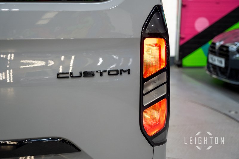Ford Transit Custom 2.5 320 PHEV 232ps Auto Double Cab L2 - N5663