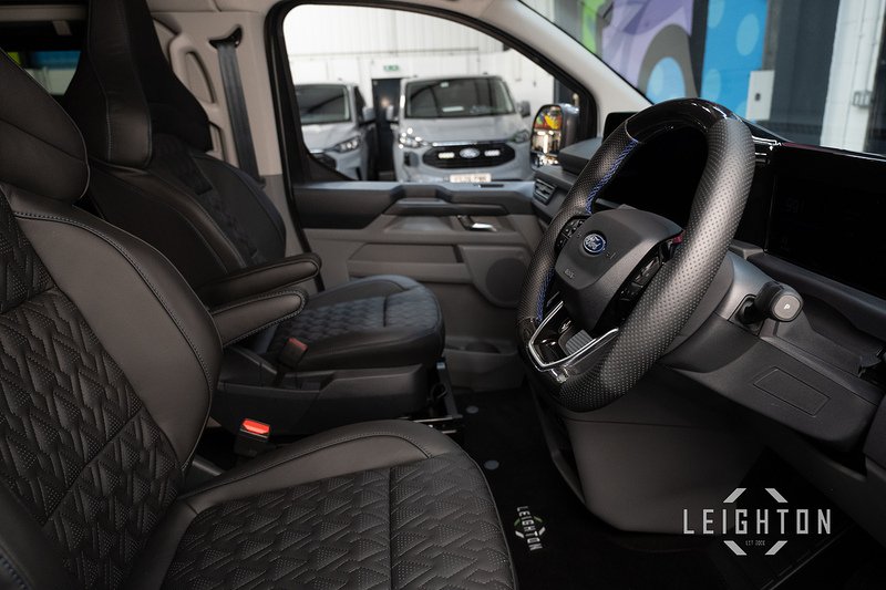 Ford Transit Custom 2.5 320 PHEV 232ps Auto Double Cab L2 - N5674