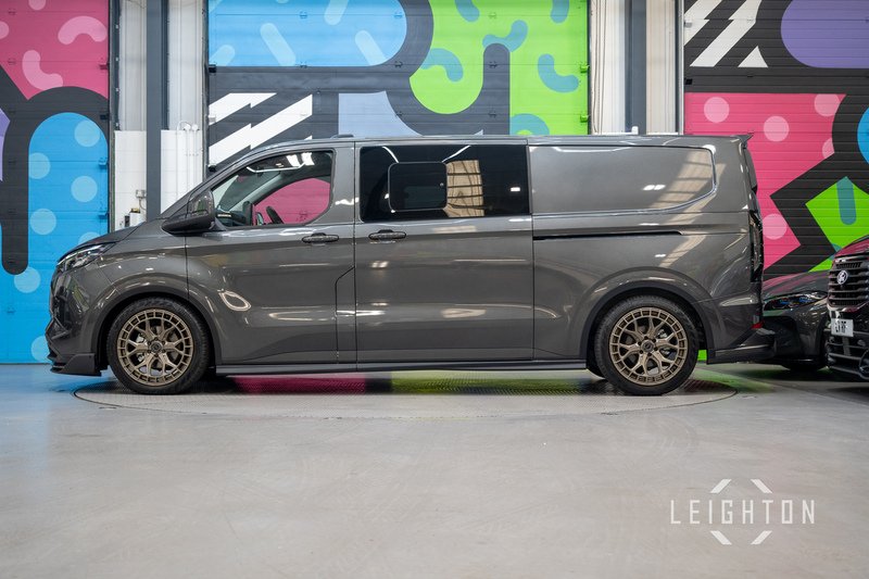 Ford Transit Custom 2.5 320 232ps PHEV Auto Double Cab L2 - N5682