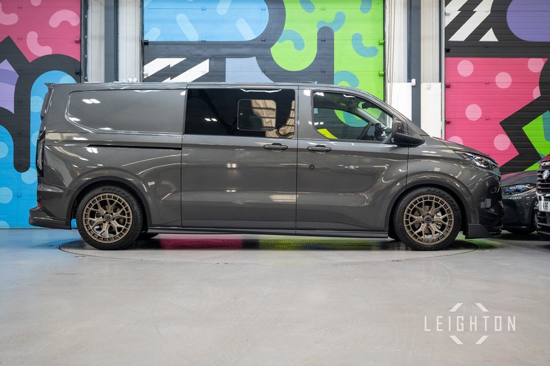 Ford Transit Custom 2.5 320 232ps PHEV Auto Double Cab L2 - N5682