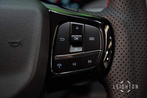 Ford Transit Custom 2.5 320 PHEV 232ps Auto Panel Van L1 - N5685