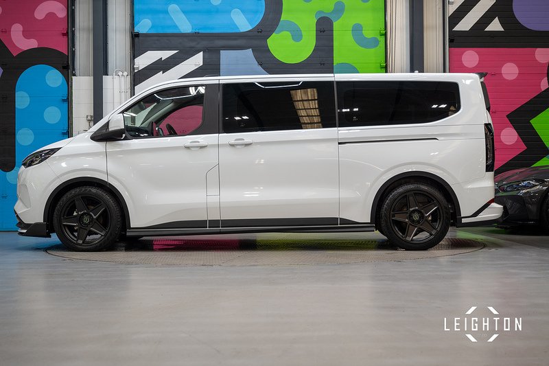 Ford Tourneo Custom 2.5 340 PHEV 232ps Auto Tourneo L2 - N5693