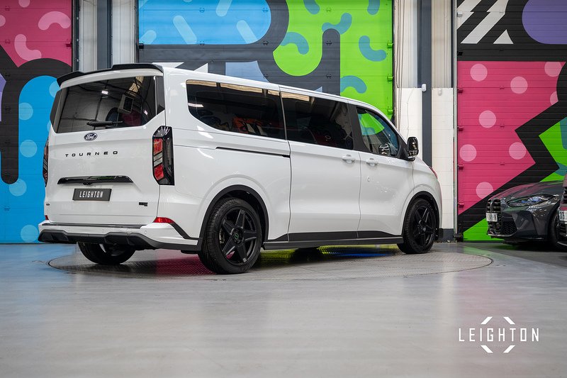 Ford Tourneo Custom 2.5 340 PHEV 232ps Auto Tourneo L2 - N5693