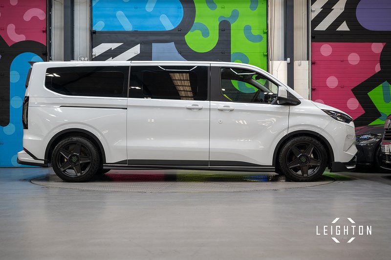 Ford Tourneo Custom 2.5 340 PHEV 232ps Auto Tourneo L2 - N5693