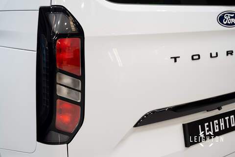 Ford Tourneo Custom 2.5 340 PHEV 232ps Auto Tourneo L2 - N5693