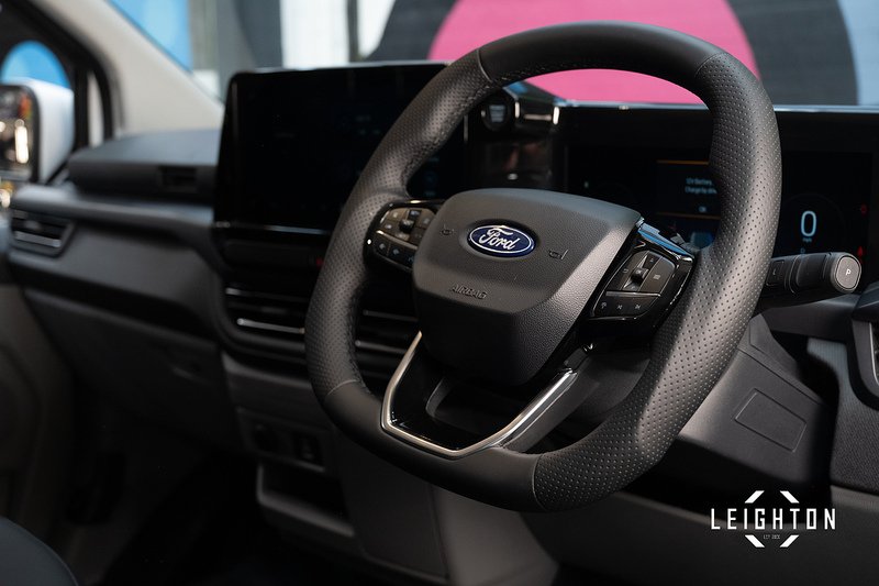 Ford Tourneo Custom 2.5 340 PHEV 232ps Auto Tourneo L2 - N5693