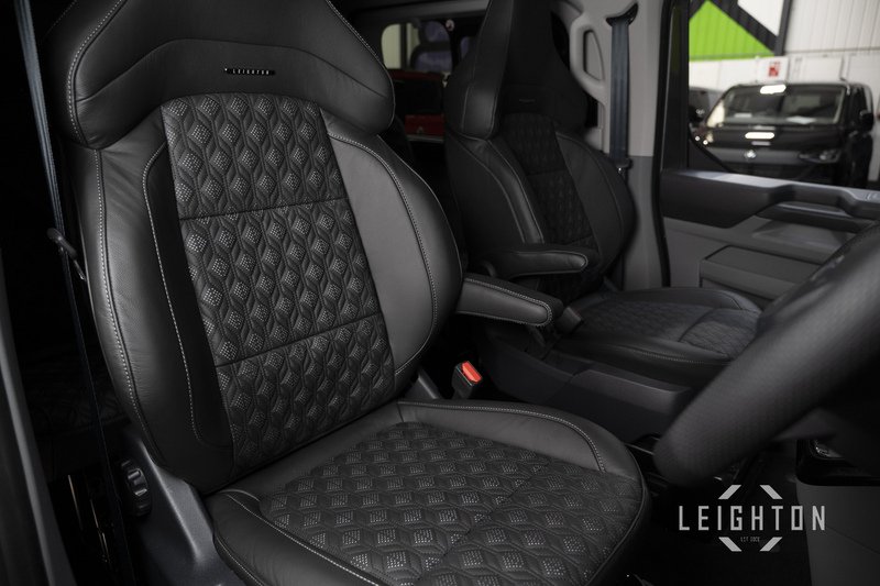 Ford Transit Custom 2.5 320 232ps Auto PHEV Double Cab L2 - N5695