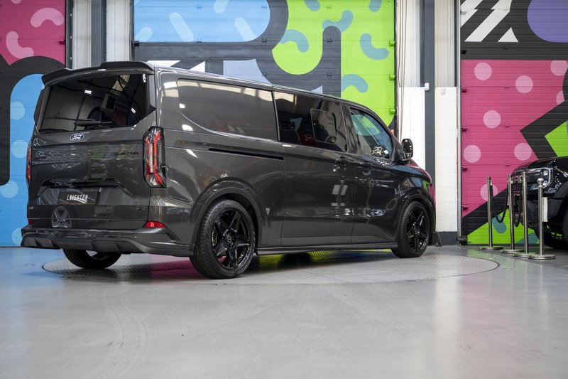 Ford Transit Custom 2.5 320 232ps Auto PHEV Double Cab L2 - N5703