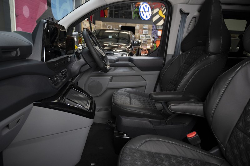 Ford Transit Custom 2.5 320 232ps Auto PHEV Double Cab L2 - N5703
