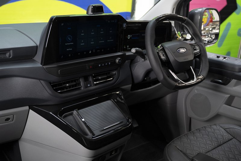 Ford Transit Custom 2.5 320 232ps Auto PHEV Double Cab L2 - N5703