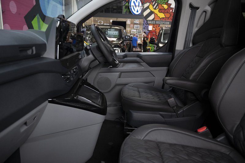 Ford Transit Custom 2.5 320 232ps Auto PHEV Double Cab L1 - N5707
