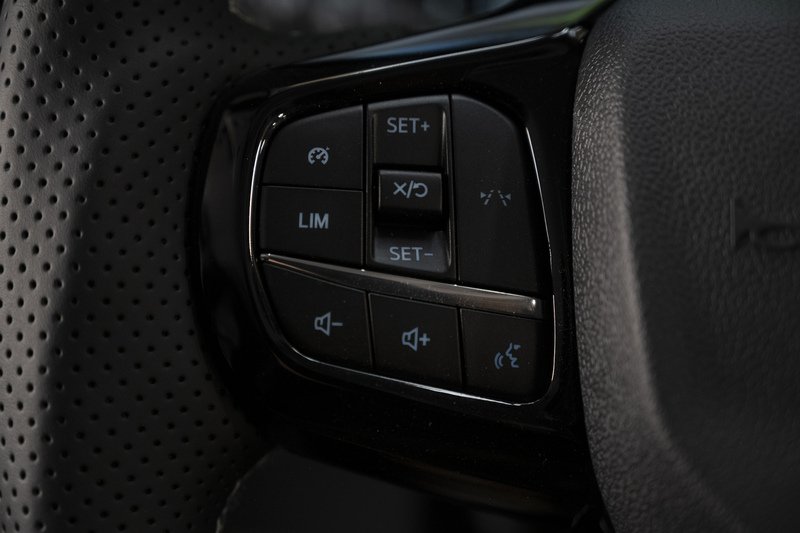 Ford Transit Custom 2.5 320 232ps Auto PHEV Double Cab L1 - N5707