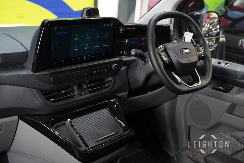 Ford Transit Custom 2.5 320 232ps Auto PHEV Double Cab L1 - N5708