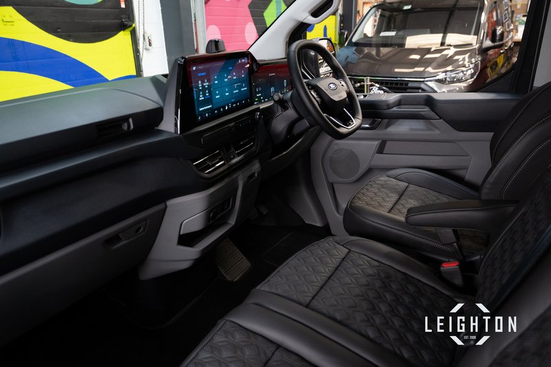 Ford Transit Custom 2.5 320 232ps Auto PHEV Panel Van L2 - N5715