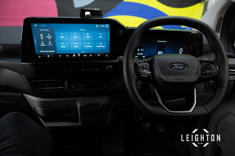 Ford Transit Custom 2.5 320 232ps Auto PHEV Panel Van L2 - N5715