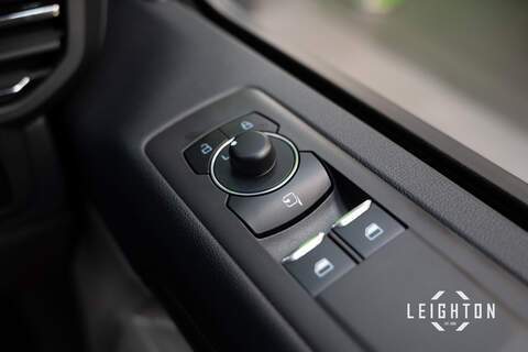 Ford Transit Custom 2.5 320 232ps Auto PHEV Panel Van L2 - N5715