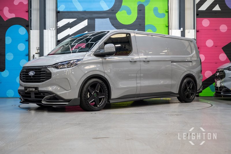 Ford Transit Custom 2.5 320 232ps Auto PHEV Panel Van L2 - N5720