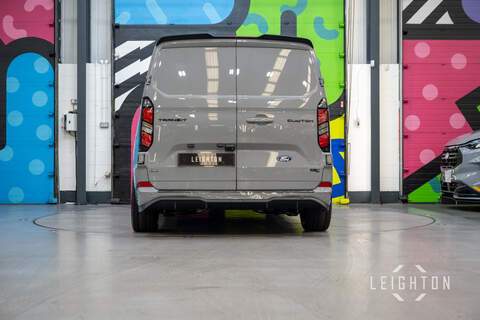 Ford Transit Custom 2.5 320 232ps Auto PHEV Panel Van L2 - N5720