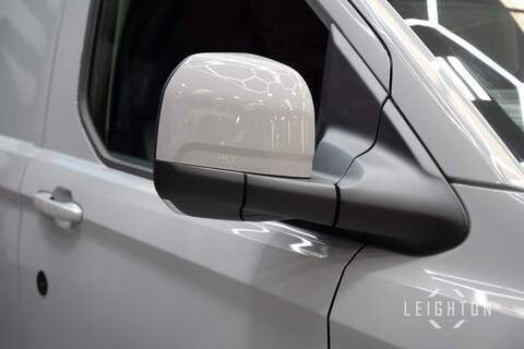 Ford Transit Custom 2.5 320 232ps Auto PHEV Panel Van L2 - N5720