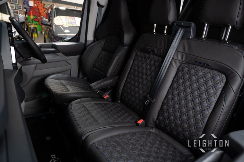 Ford Transit Custom 2.5 320 232ps Auto PHEV Panel Van L2 - N5720