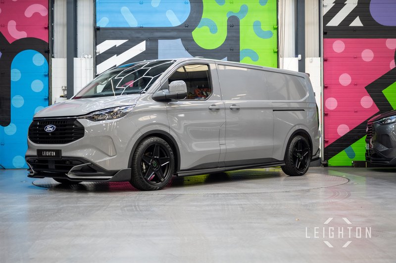 Ford Transit Custom 2.5 320 232ps Auto PHEV Panel Van L2 - N5723