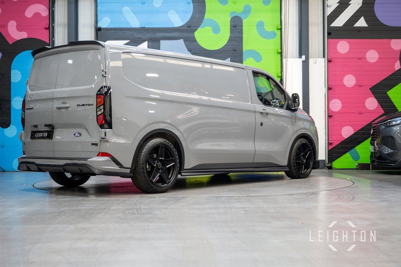 Ford Transit Custom 2.5 320 232ps Auto PHEV Panel Van L2 - N5723