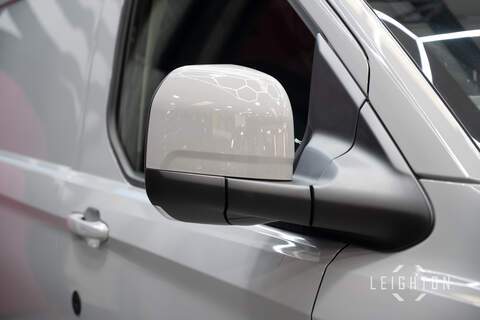 Ford Transit Custom 2.5 320 232ps Auto PHEV Panel Van L2 - N5723