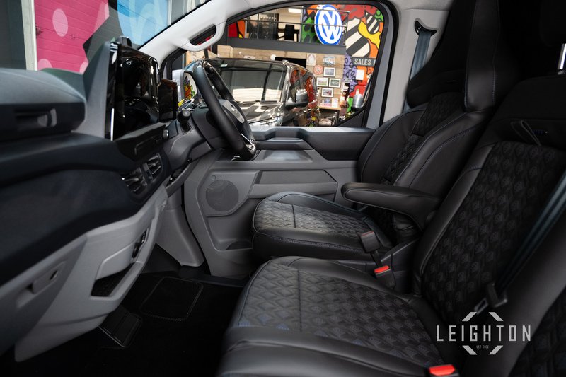 Ford Transit Custom 2.5 320 232ps Auto PHEV Panel Van L2 - N5723