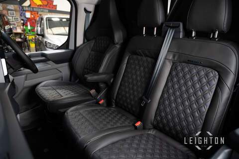 Ford Transit Custom 2.5 320 232ps Auto PHEV Panel Van L2 - N5723
