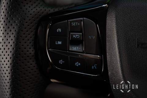 Ford Transit Custom 2.5 320 232ps Auto PHEV Panel Van L2 - N5723