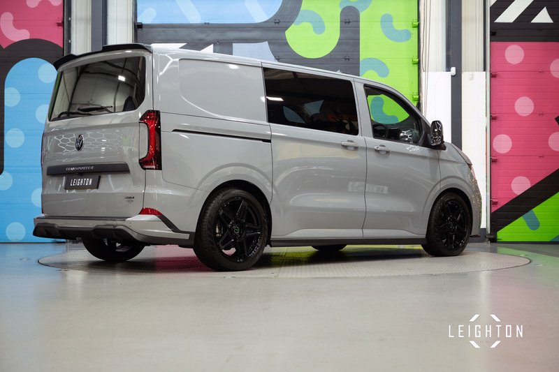 Volkswagen Transporter 2.0 T32 Diesel 170ps Auto Kombi SWB - N5736