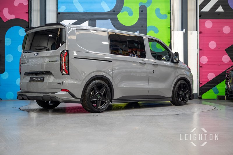 Ford Transit Custom 2.5 320 232ps Auto PHEV Double Cab L1 - N5740