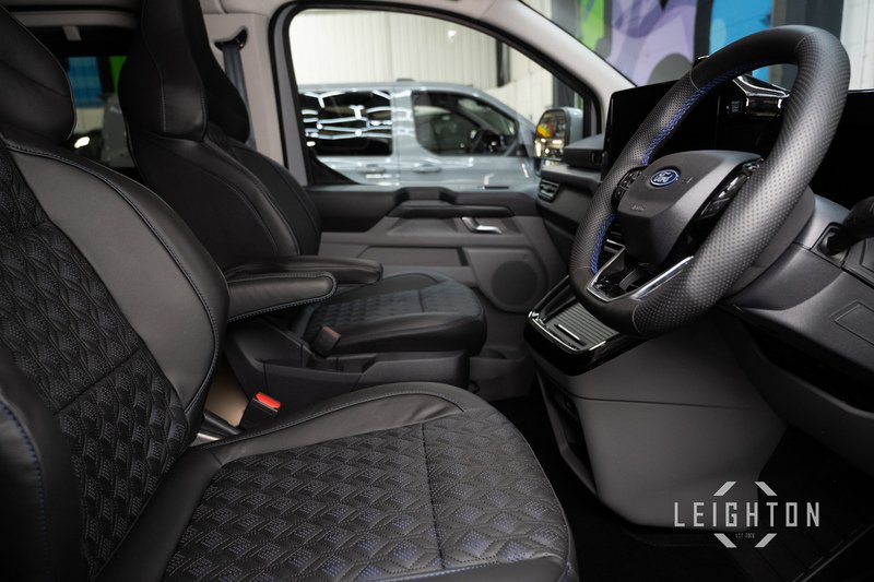 Ford Transit Custom 2.5 320 232ps Auto PHEV Double Cab L1 - N5740