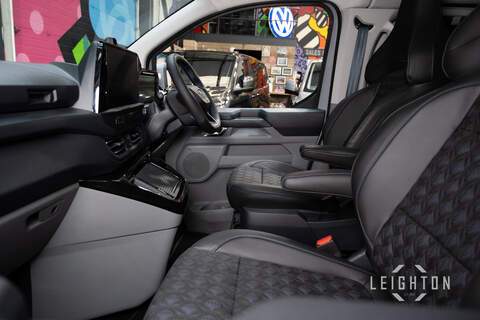 Ford Transit Custom 2.5 320 232ps Auto PHEV Double Cab L1 - N5740