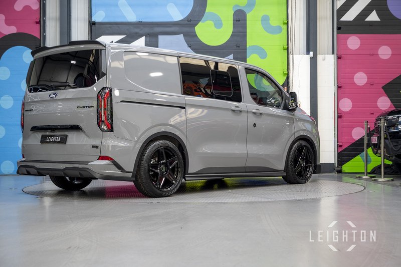 Ford Transit Custom 2.5 320 232ps Auto PHEV Double Cab L1 - N5741