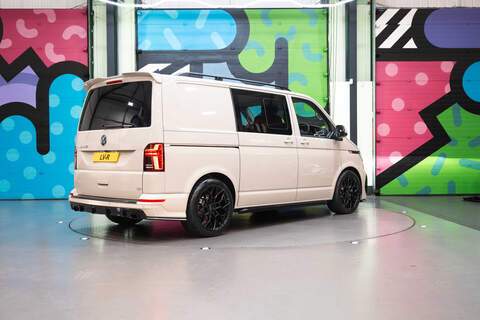Volkswagen Transporter T6.1 T32 SWB 2.0BITDI 204PS DSG HIGHLINE KOMBI LV-R PACK - N5741