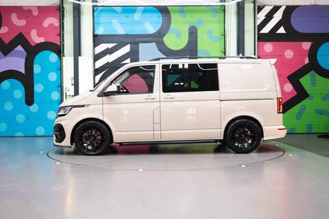 Volkswagen Transporter T6.1 T32 SWB 2.0BITDI 204PS DSG HIGHLINE KOMBI LV-R PACK - N5741
