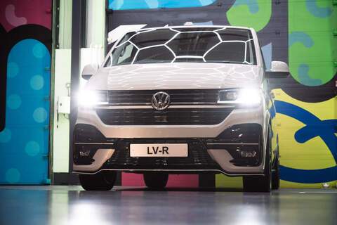 Volkswagen Transporter T6.1 T32 SWB 2.0BITDI 204PS DSG HIGHLINE KOMBI LV-R PACK - N5741