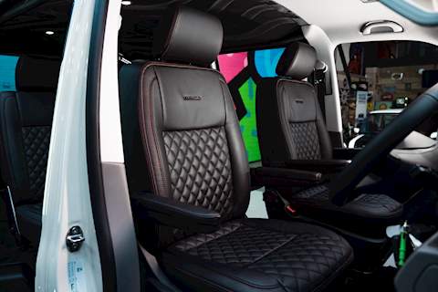 Volkswagen Transporter T6.1 T32 SWB 2.0BITDI 204PS DSG HIGHLINE KOMBI LV-R PACK - N5741