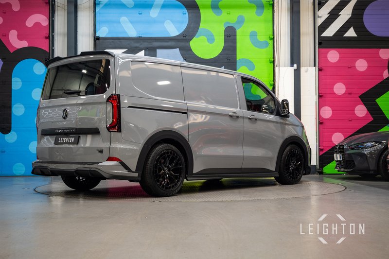 Volkswagen Transporter 2.0 T32 150ps Diesel 4M Auto Panel Van SWB - N5743