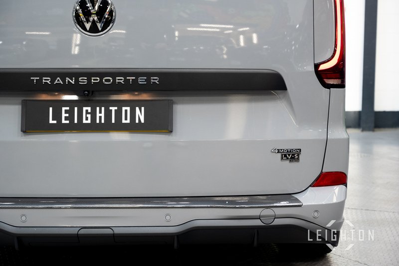 Volkswagen Transporter 2.0 T32 150ps Diesel 4M Auto Panel Van SWB - N5743
