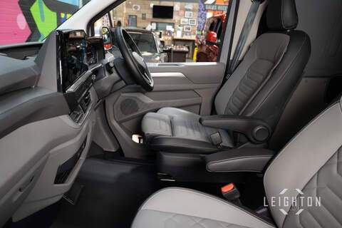 Volkswagen Transporter 2.0 T32 150ps Diesel 4M Auto Panel Van SWB - N5743